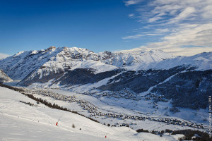 Livigno_view_from_2000_13334924005-300x2