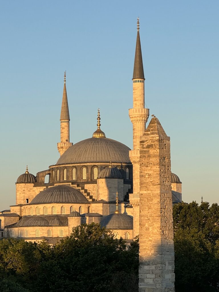 Panorama Stambułu nad Bosforem – zwiedzanie kultowych zabytków miasta