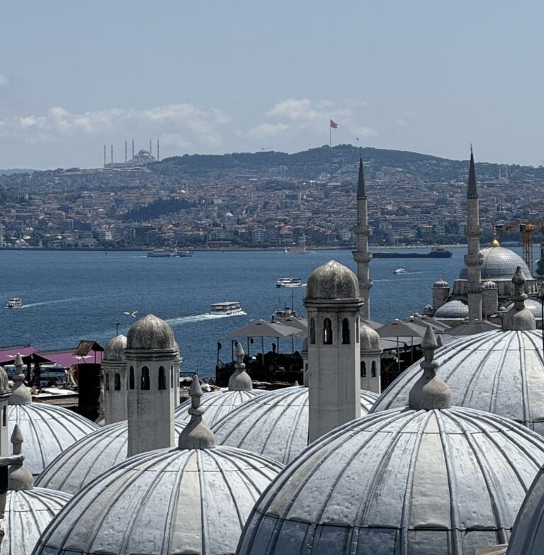 Panorama Stambułu nad Bosforem – zwiedzanie kultowych zabytków miasta