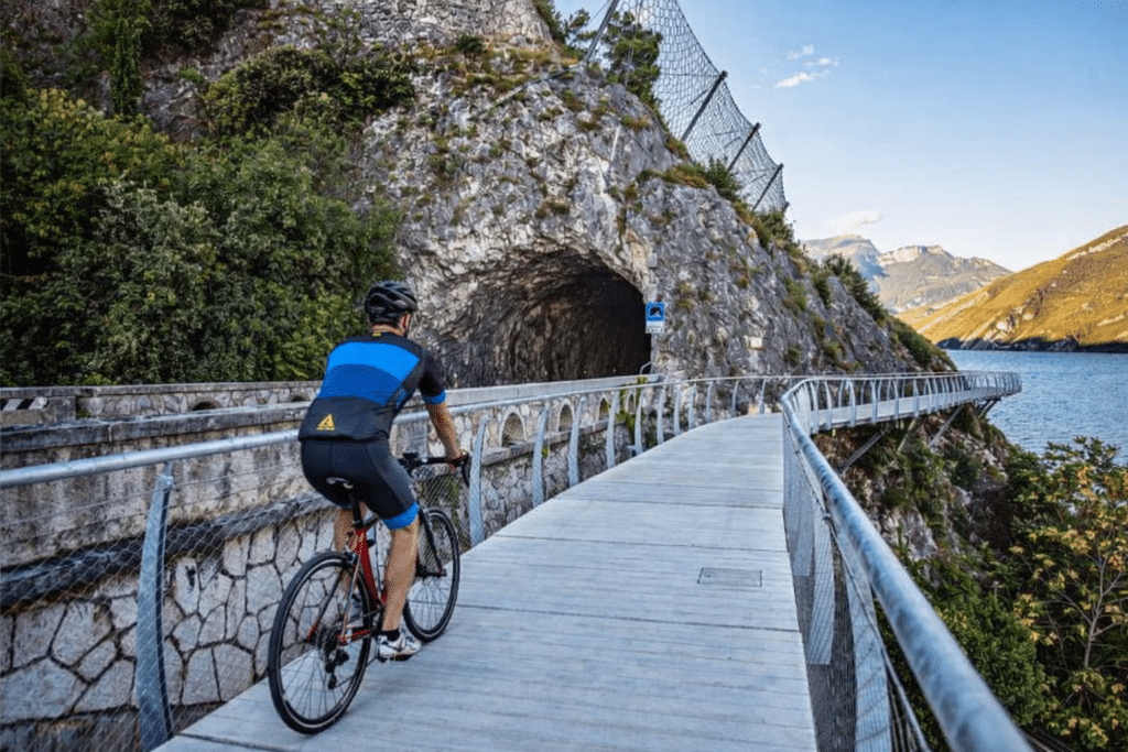 Jezioro Garda Na Rowerze Najpi kniejsze Trasy Rowerowe Wok Gardy 